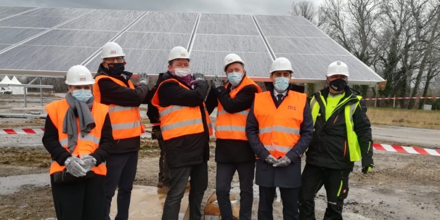 La revalorisation de la friche industrielle de Laudun l’Ardoise en projet photovoltaïque